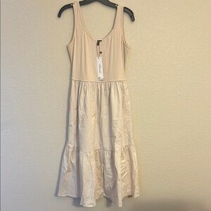 Women’s Cream Sleeveless Dress